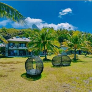 BORA BORA. BLUE VAHINE LODGE offre une vue mer.