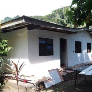 Moorea. Loue Maison Familiale avec 3 chambres à Atiha. Coté montagne. Location de longue durée